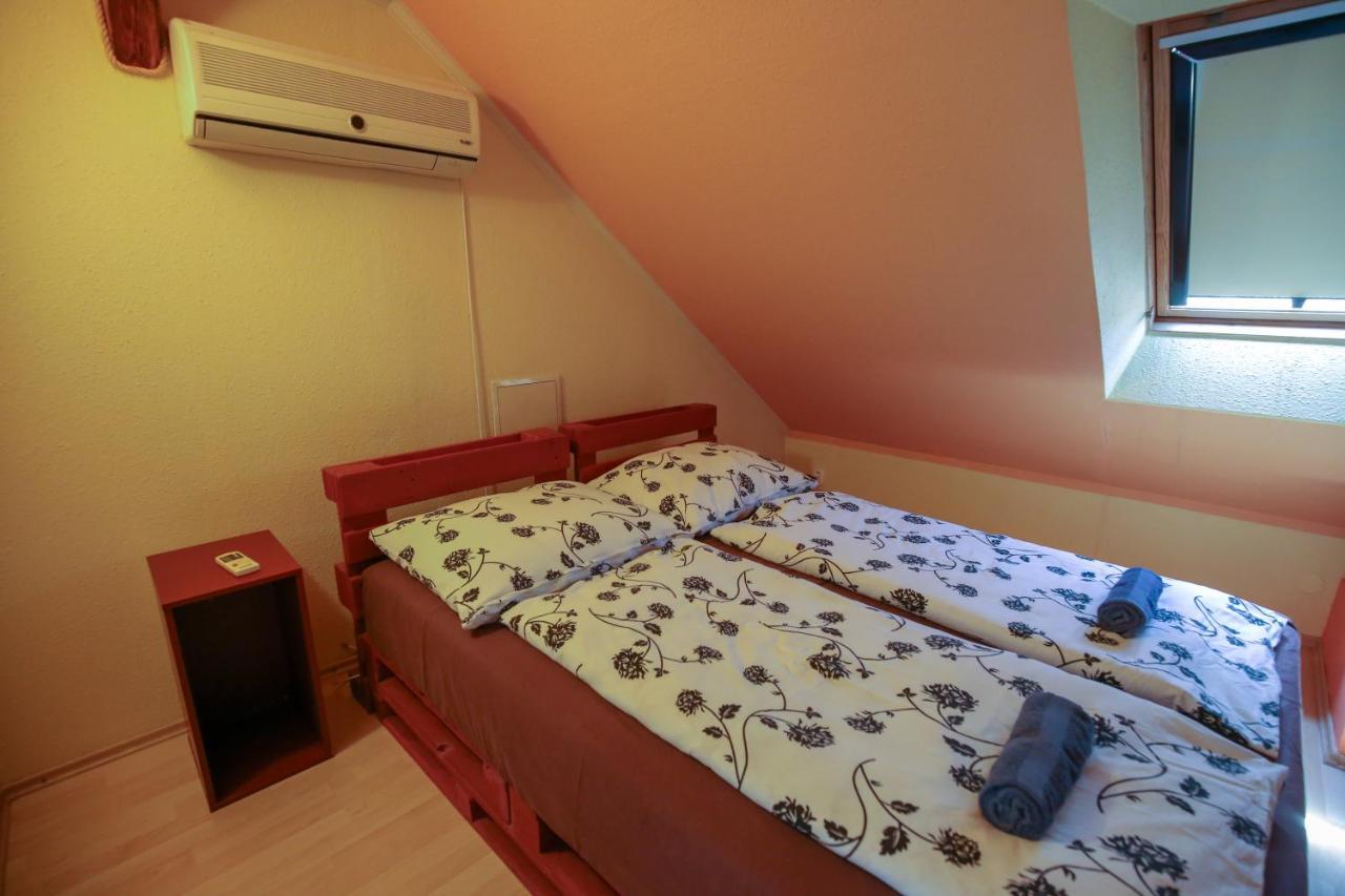 Villa Ametyst Štúrovo Eksteriør bilde